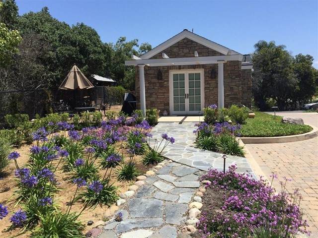 4535 South Lane - Photo 1
