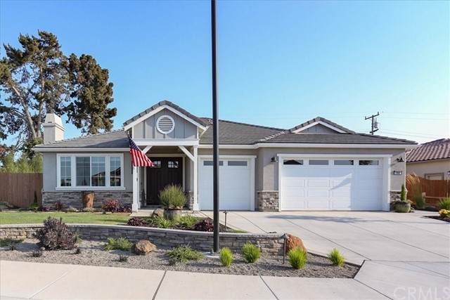764 Hickok Circle - Photo 1