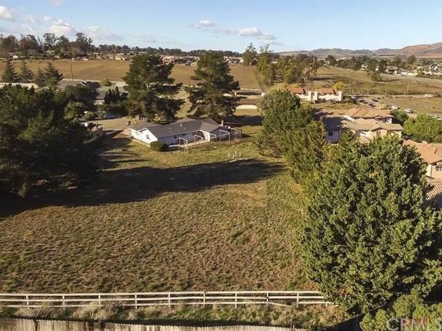 365 Butterfly Lane - Photo 1