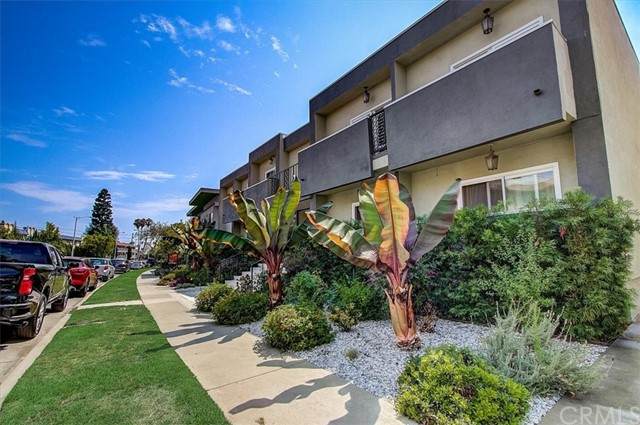 6721 Springpark Avenue - Photo 1
