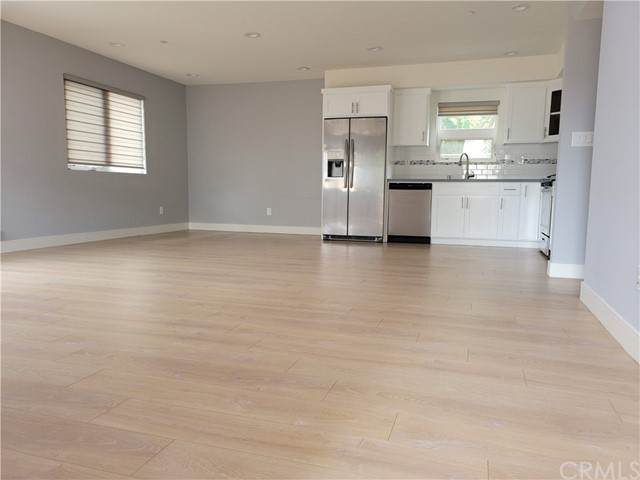 325 Union Avenue - Photo 1