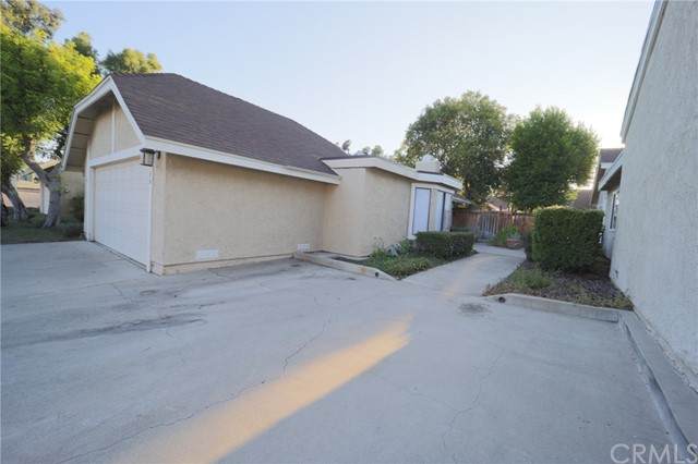 2058 Yale Street - Photo 1