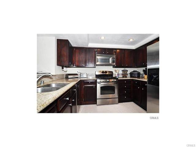 280 Cagney Lane - Photo 1