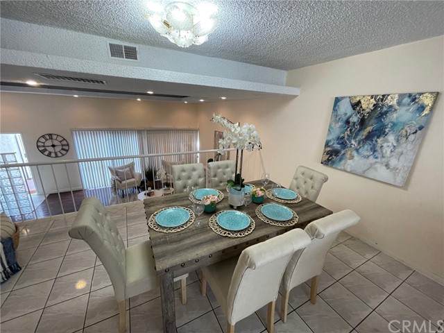 9543 Broadway - Photo 1