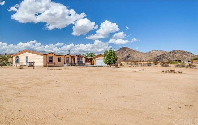 55542 Del Sol Lane - Photo 1
