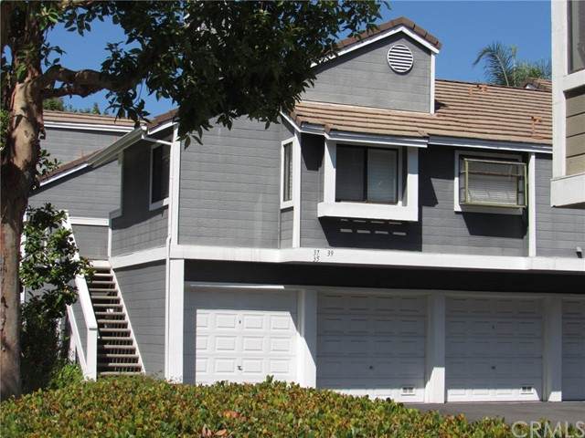 39 Clover Lane - Photo 1
