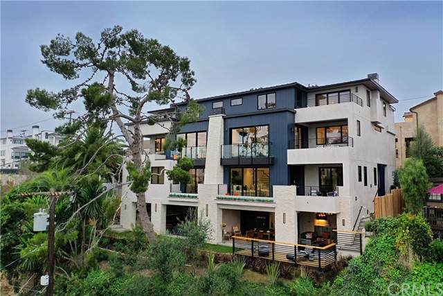 358 Dahlia Place - Photo 1