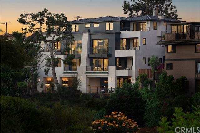 356 Dahlia Place - Photo 1