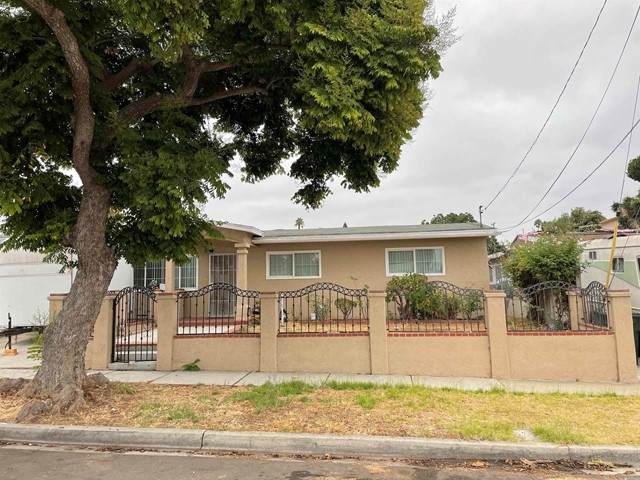 112 Orlando Street - Photo 1