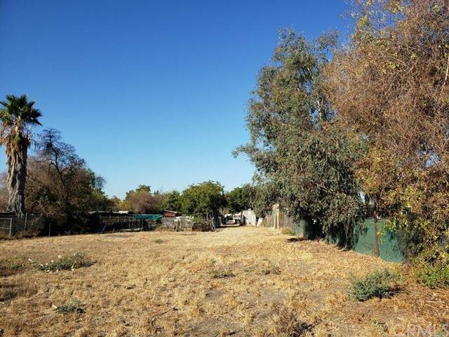 11543 Ramona Avenue - Photo 1