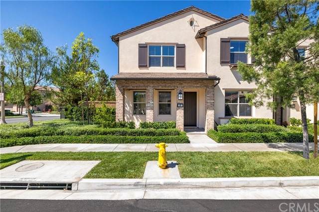 99 Henson - Photo 1