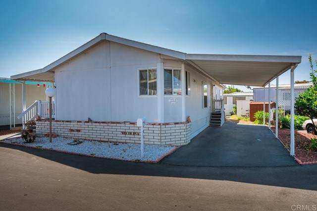 1425 2nd Ave - Photo 1