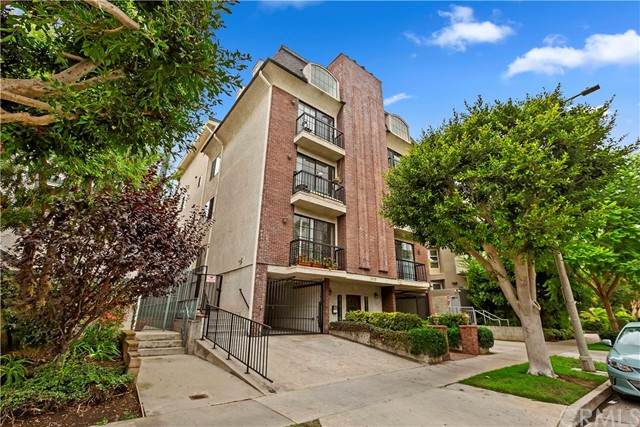 1539 Greenfield Avenue - Photo 1