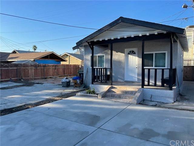 795 47 Street - Photo 1