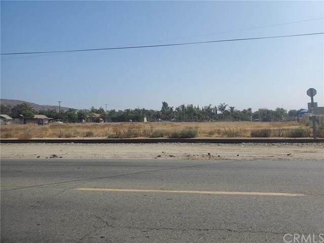 8804 Jurupa - Photo 1
