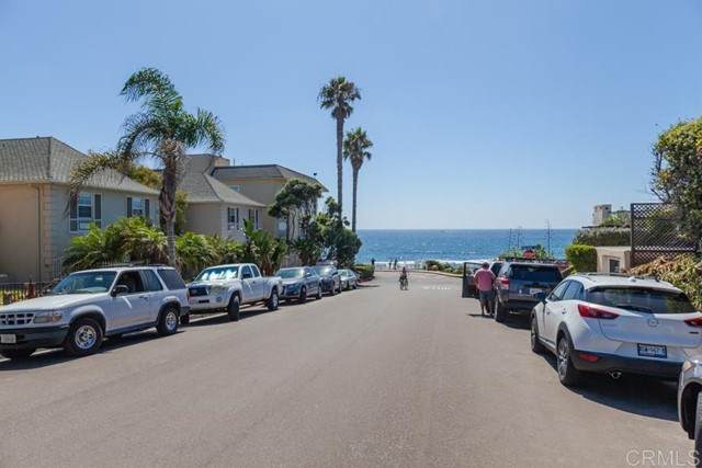 215 Bonair St - Photo 1