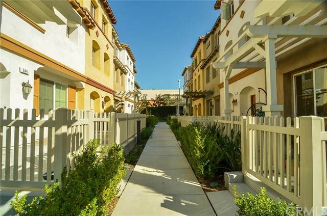 848 Fielding Street - Photo 1