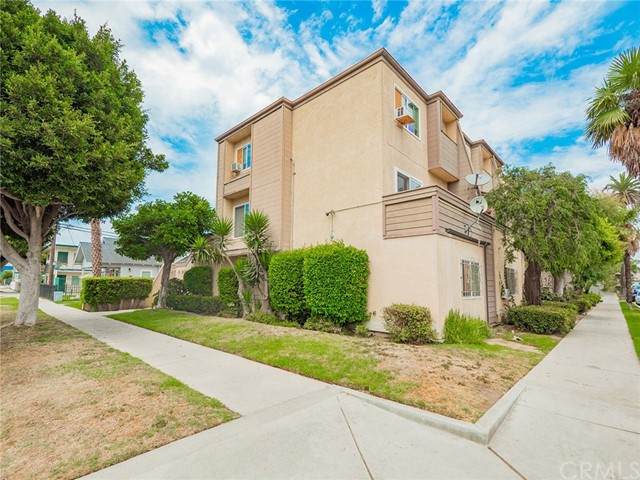 851 9th Street - Photo 1