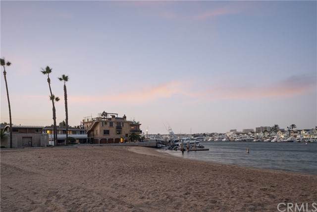 1817 Bay Avenue - Photo 1