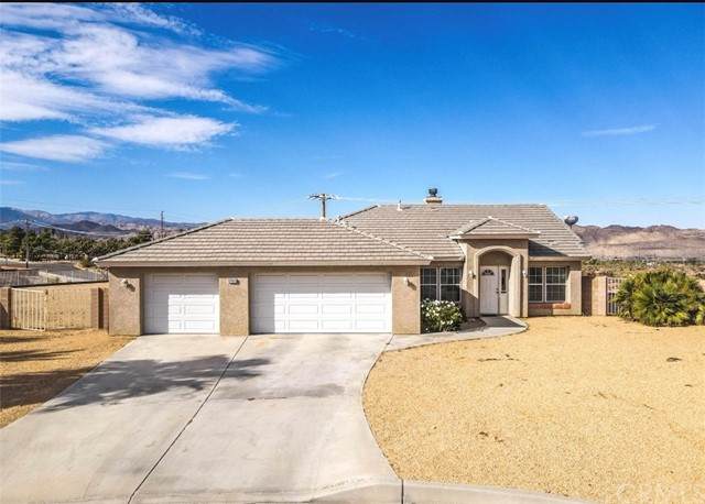 57010 Selecta Avenue - Photo 1