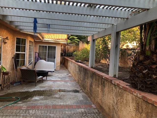 1892 Summit Drive - Photo 1