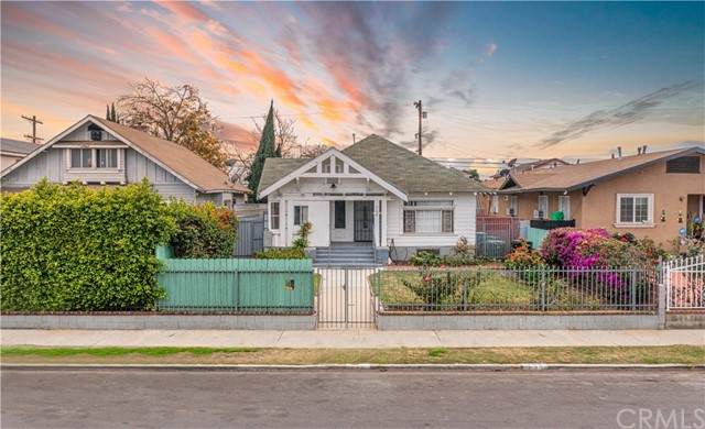 734 E 31st - Photo 1