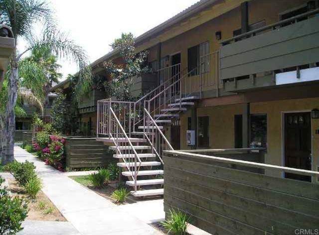 2041 Grand - Photo 1