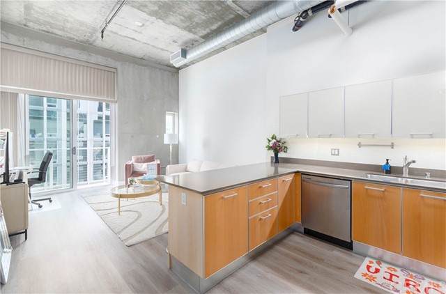 645 9th Street - Photo 1
