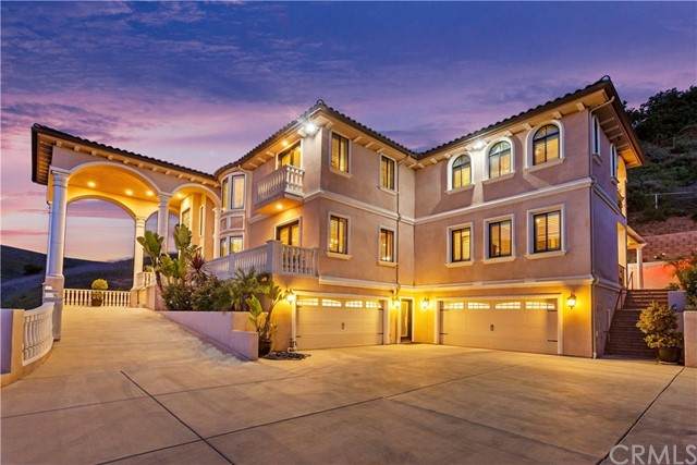 15829 Berkley Drive - Photo 1