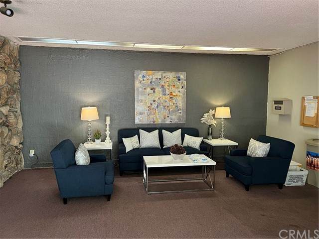 1115 Cordova Street - Photo 1