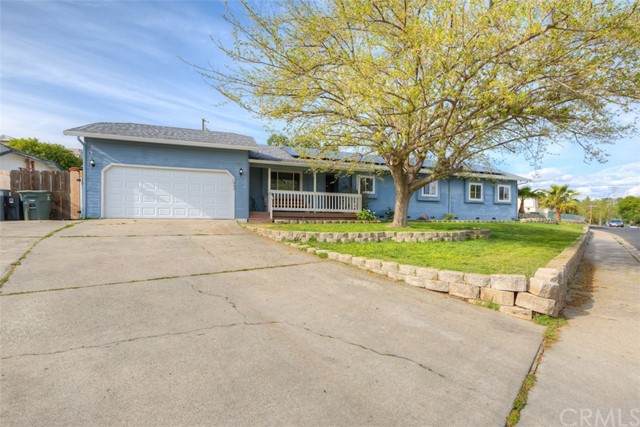 1300 Laurel Avenue - Photo 1