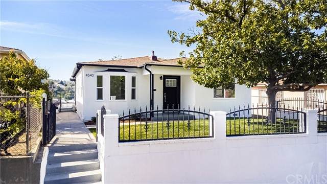 4540 Catalpa Street - Photo 1