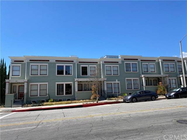 221 Raymond Avenue - Photo 1