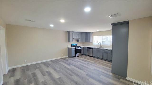 811 Orchid Court - Photo 1