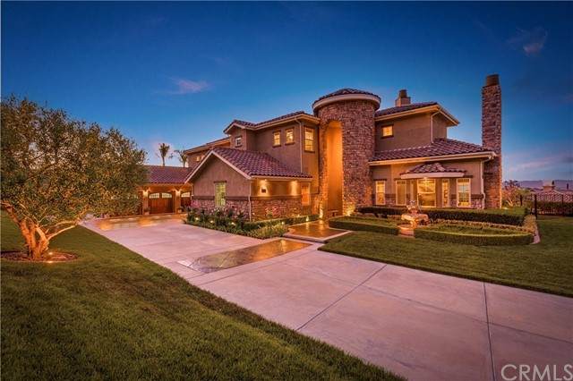 4410 Hazeltine Way - Photo 1