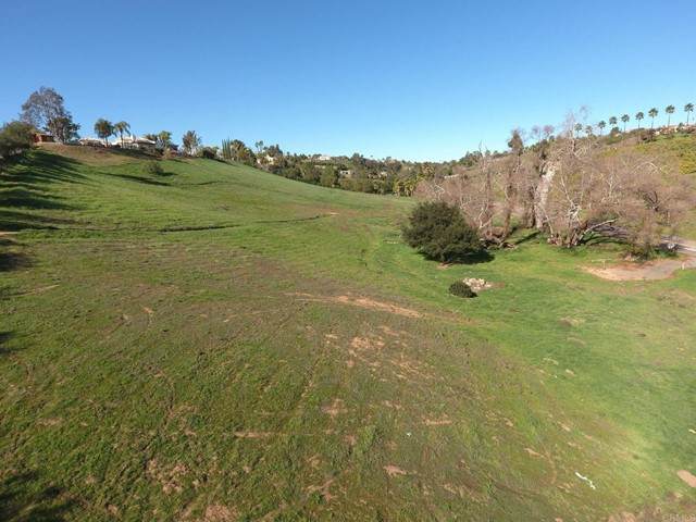 Ramona Dr - Photo 1