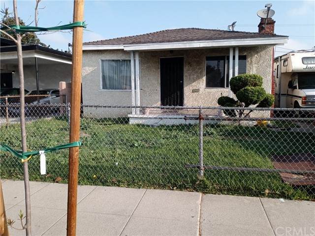 915 107th Street - Photo 1