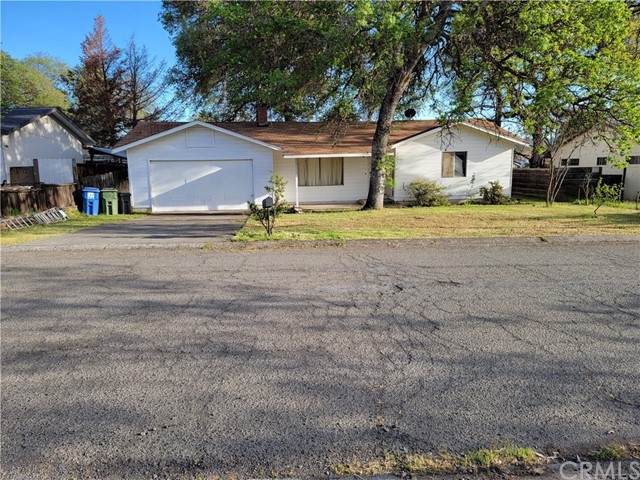 15065 Pineview Drive - Photo 1