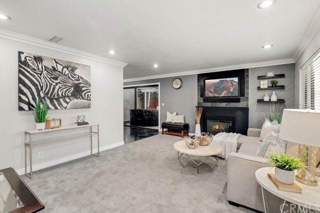 1652 Sherwood Village Circle - Photo 1