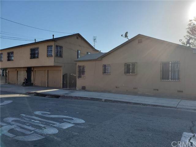 1009 Chester Avenue - Photo 1