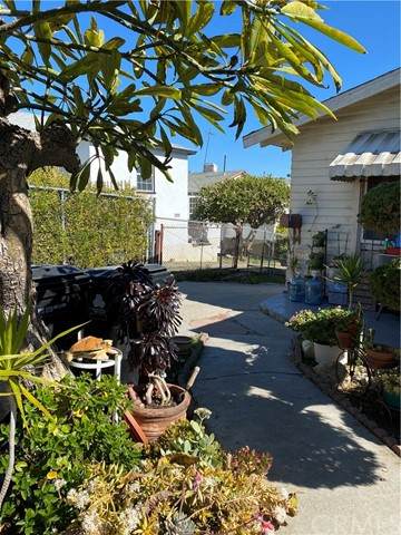 514 Commonwealth Avenue - Photo 1