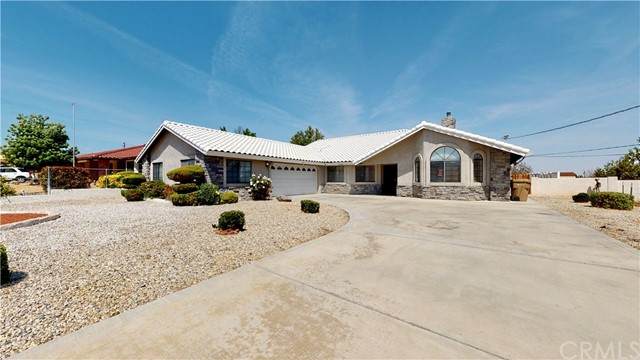 18610 Fairburn Street - Photo 1