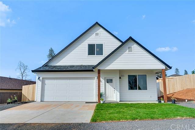 597 Oakwood Lane - Photo 1