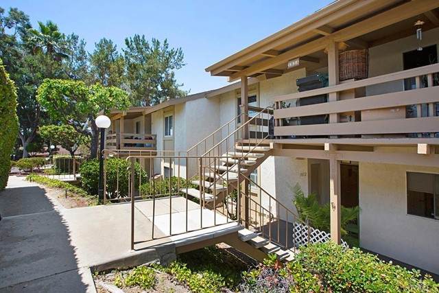 1812 Fairway Circle Drive - Photo 1