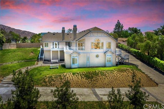 2627 Valley View Avenue - Photo 1