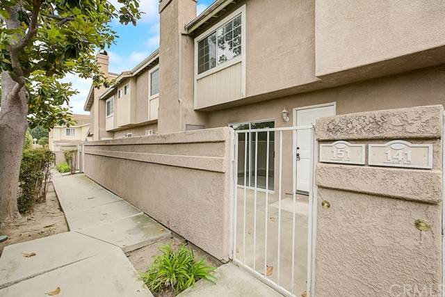 151 Amagro Way - Photo 1