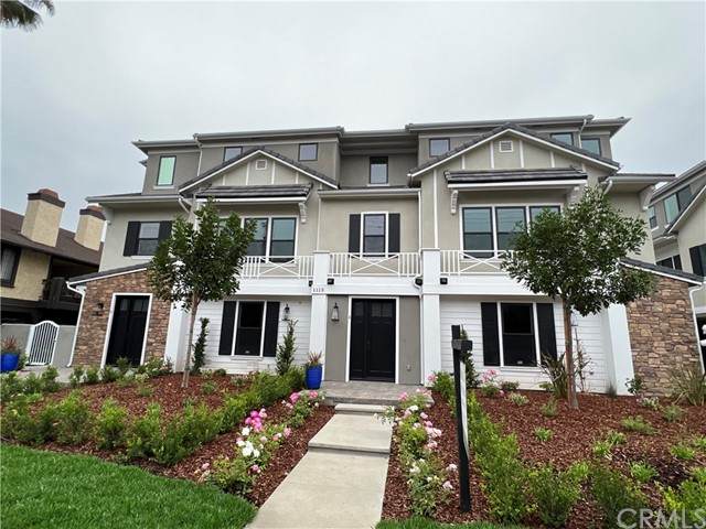 1113 La Cadena Avenue - Photo 1