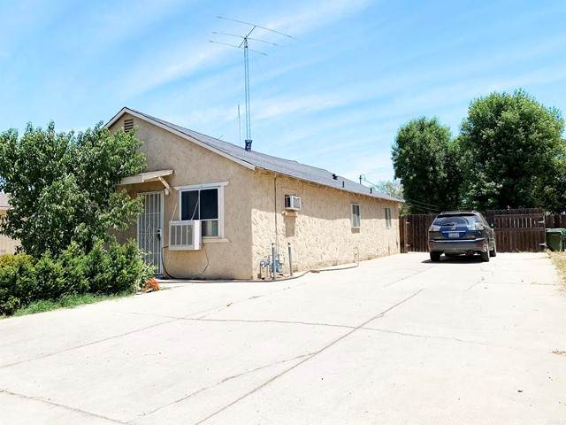 2186 Beachwood Drive - Photo 1