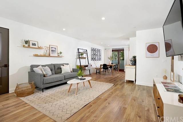 853 Lucerne Boulevard - Photo 1