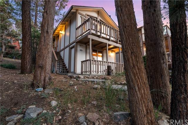 212 Vista Lane - Photo 1